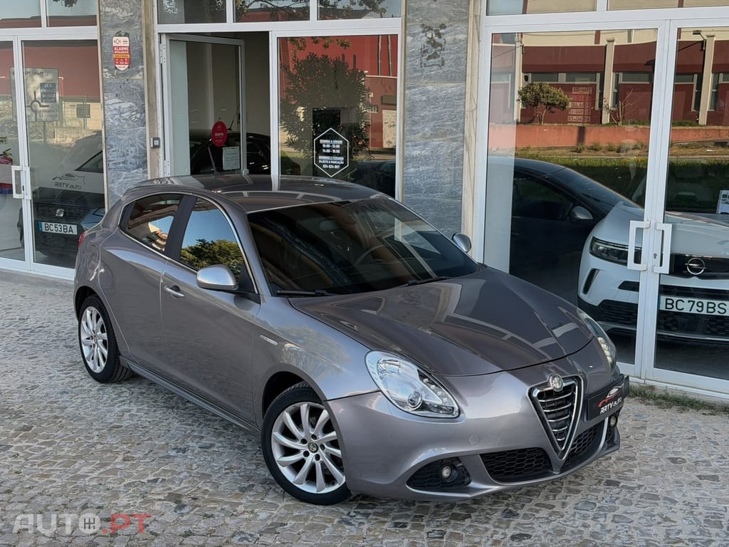 Alfa Romeo Giulietta 1.6 JTDm Distinctive 57X
