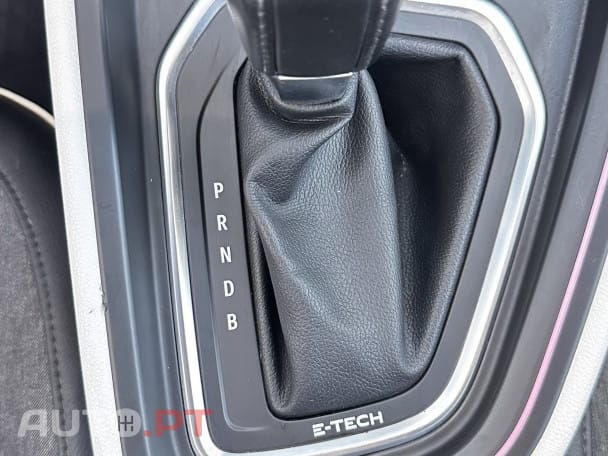 Renault Clio 1.6 E-Tech Exclusive