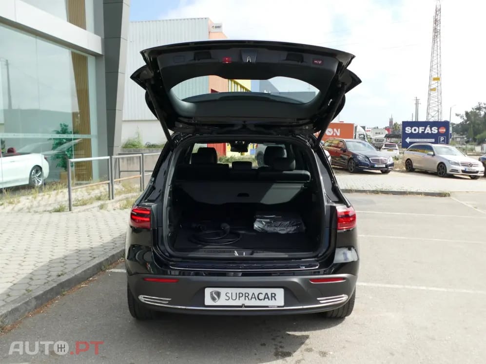 Mercedes-Benz EQB 300 4Matic Progressive