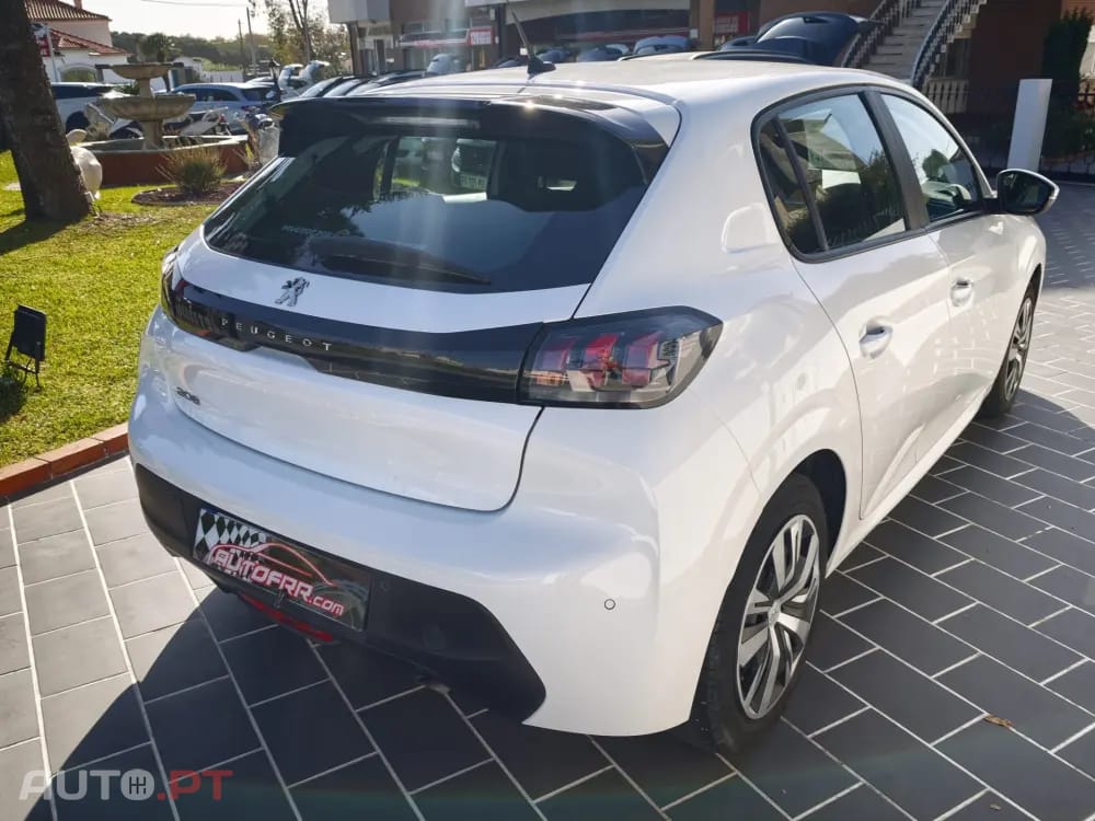 Peugeot 208 1.2 PureTech Allure Pack EAT8