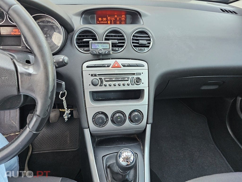 Peugeot 308 1.6 HDi XA