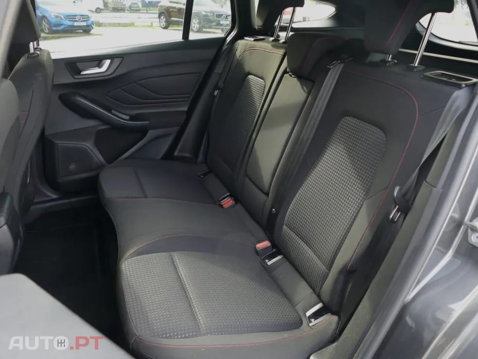 Ford Focus SW 1.5 TDCi EcoBlue ST-Line