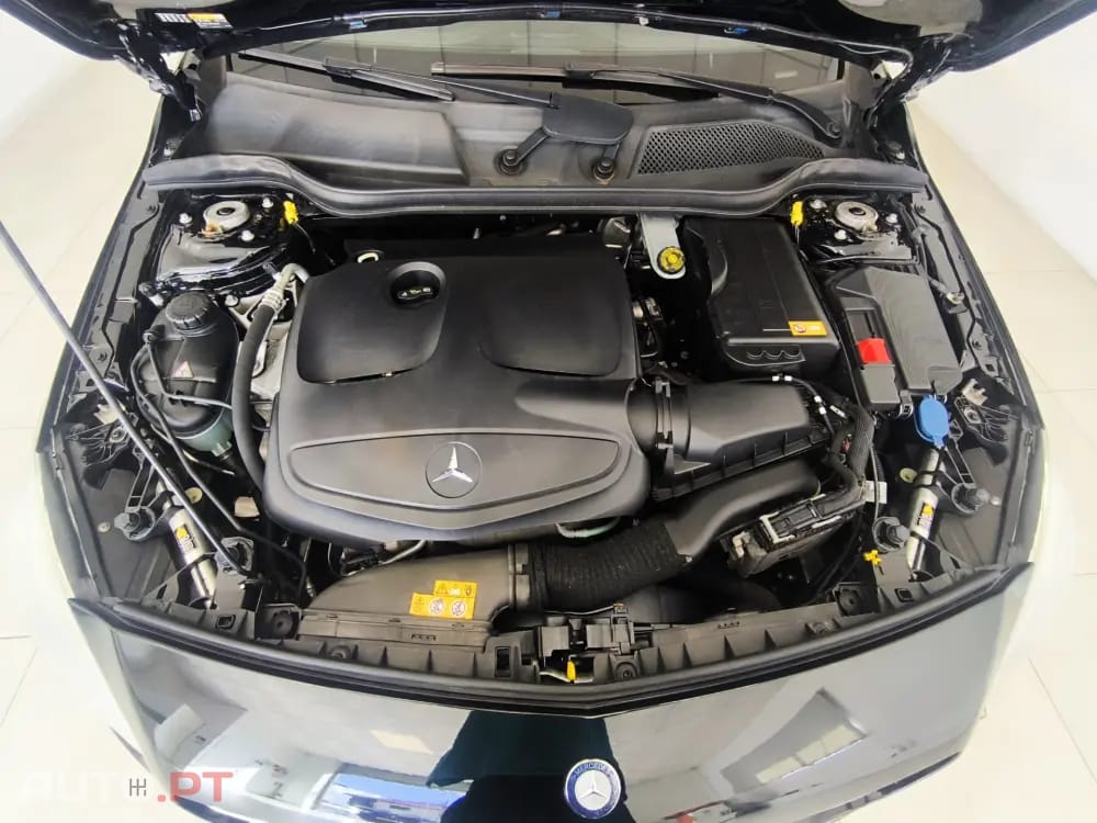 Mercedes-Benz A 180 (BlueEFFICIENCY) AMG Sport