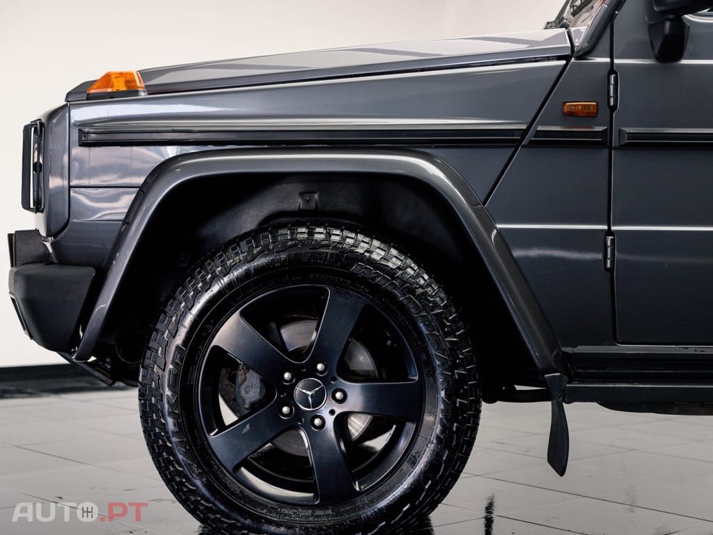 Mercedes-Benz G 320 Auto