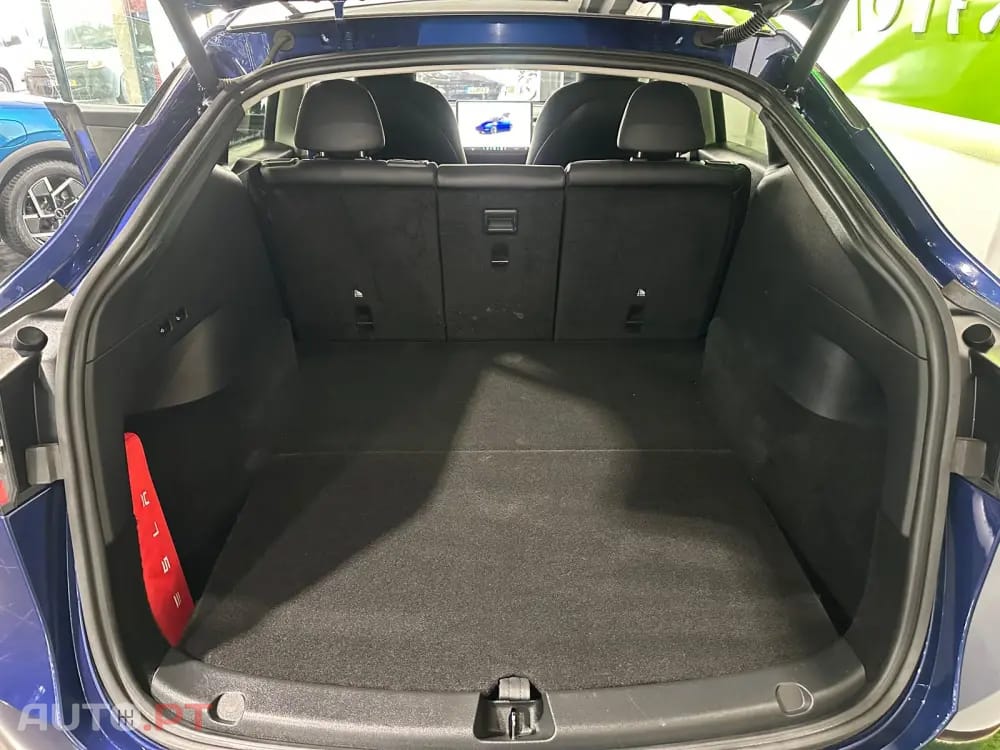 Tesla Model Y Long Range Dual Motor AWD