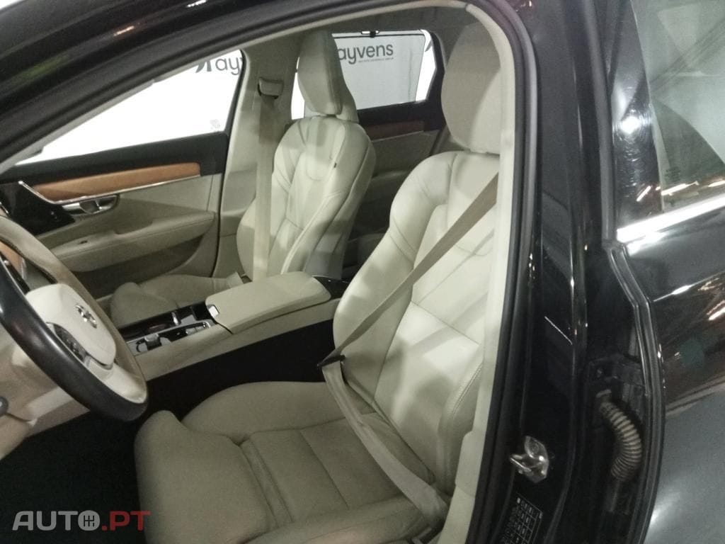 Volvo V90 2.0 T8 PHEV Inscription Expression AWD