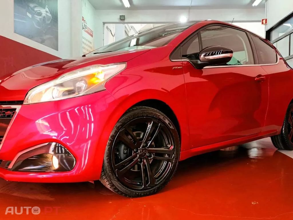 Peugeot 208 1.2 PureTech GT Line