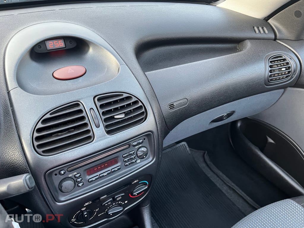 Peugeot 206 CC 1.6