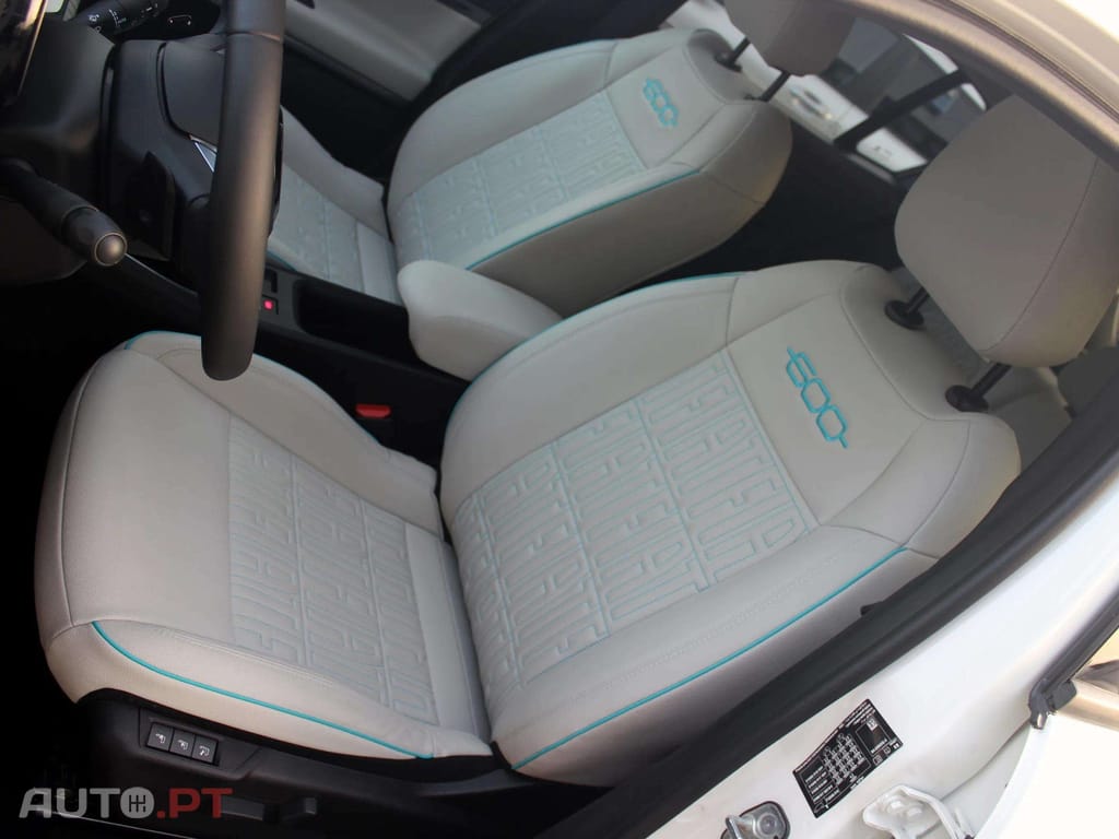 Fiat 600 1.2 Hybrid La Prima
