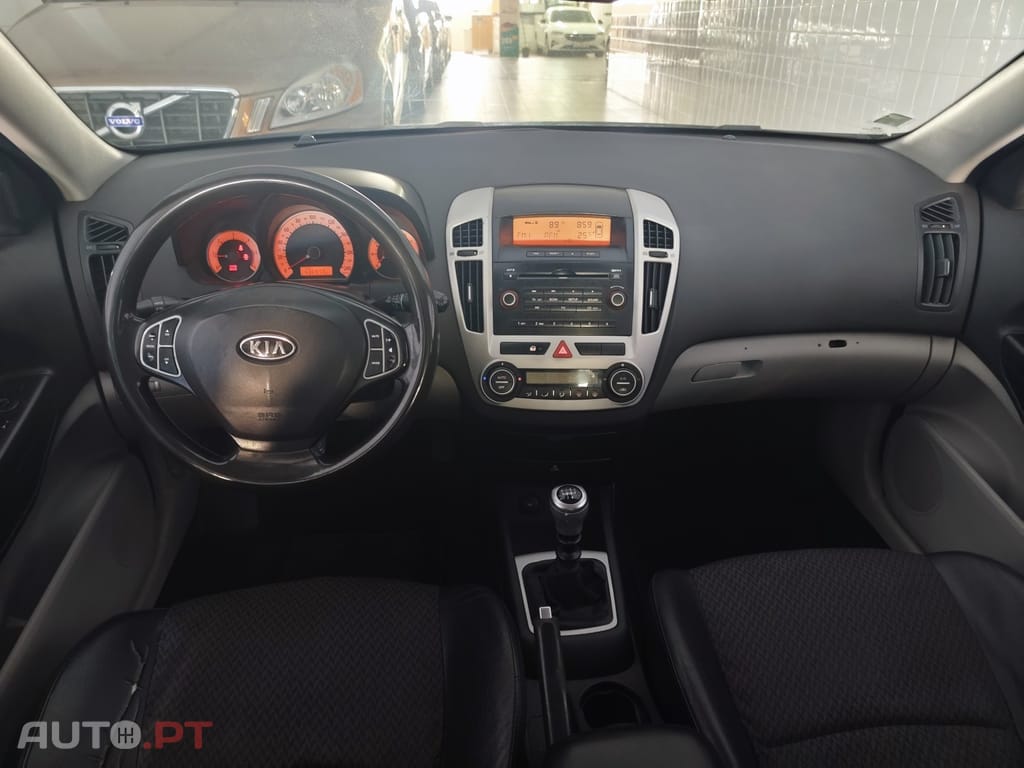 Kia Ceed SW 1.6 CRDi EX