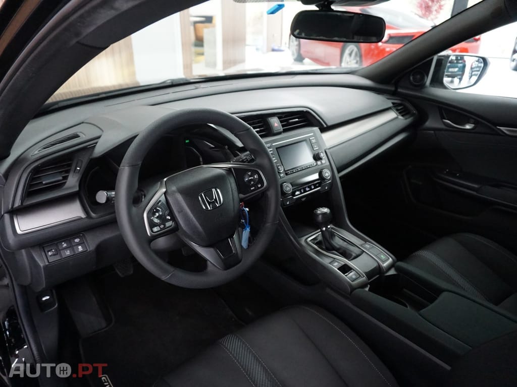 Honda Civic 1.0 i-VTEC Elegance