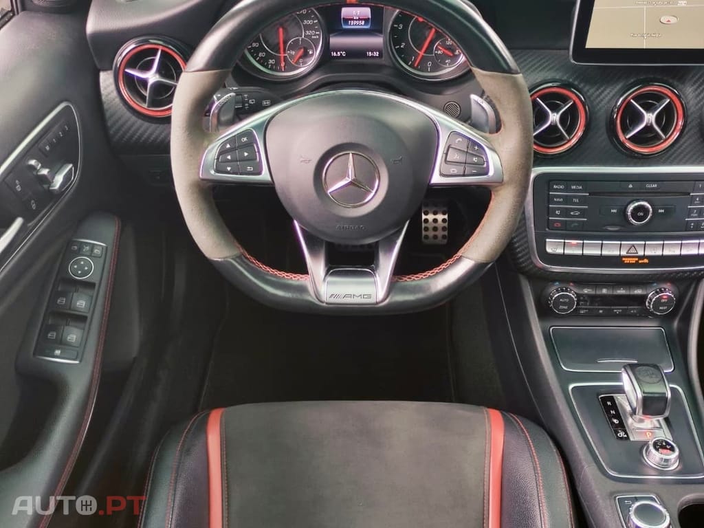 Mercedes-Benz A 45 AMG AMG 4Matic Speedshift 7G-DCT