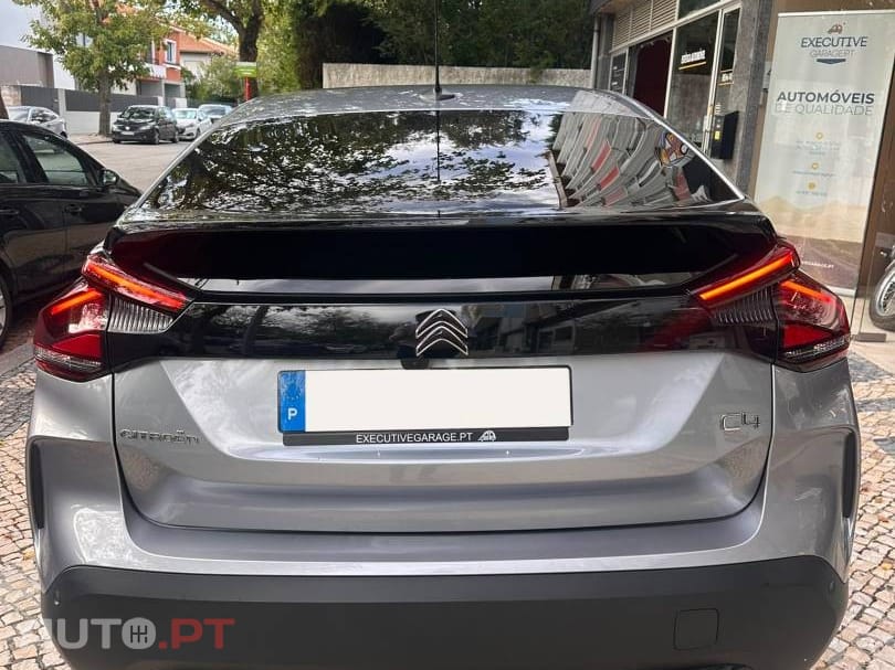Citroen C4 X 1.5 BlueHDi Shine Pack EAT8