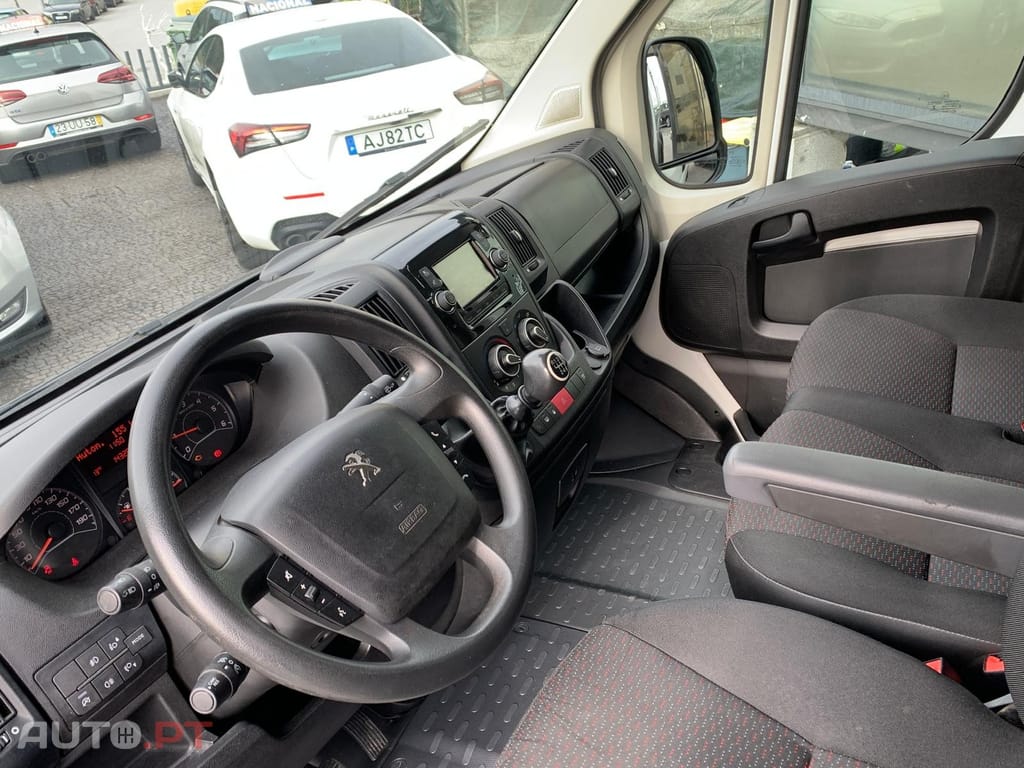 Peugeot Boxer 2.2 BlueHDi 335 L2 CD