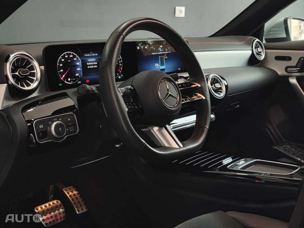 Mercedes-Benz CLA 250 e AMG Hibrido