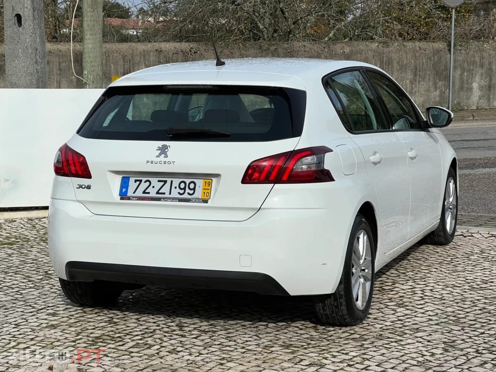 Peugeot 308 1.5 BlueHDi Business Line