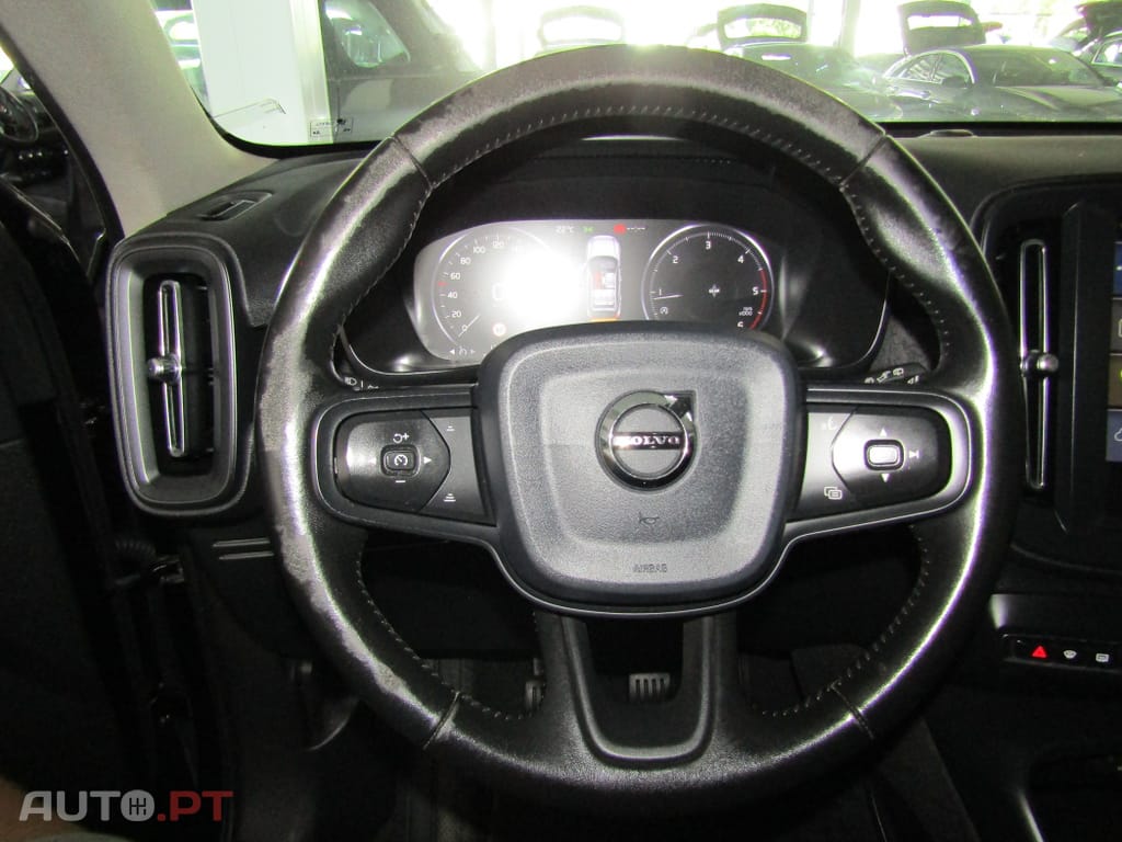 Volvo XC40 2.0 D3 Momentum