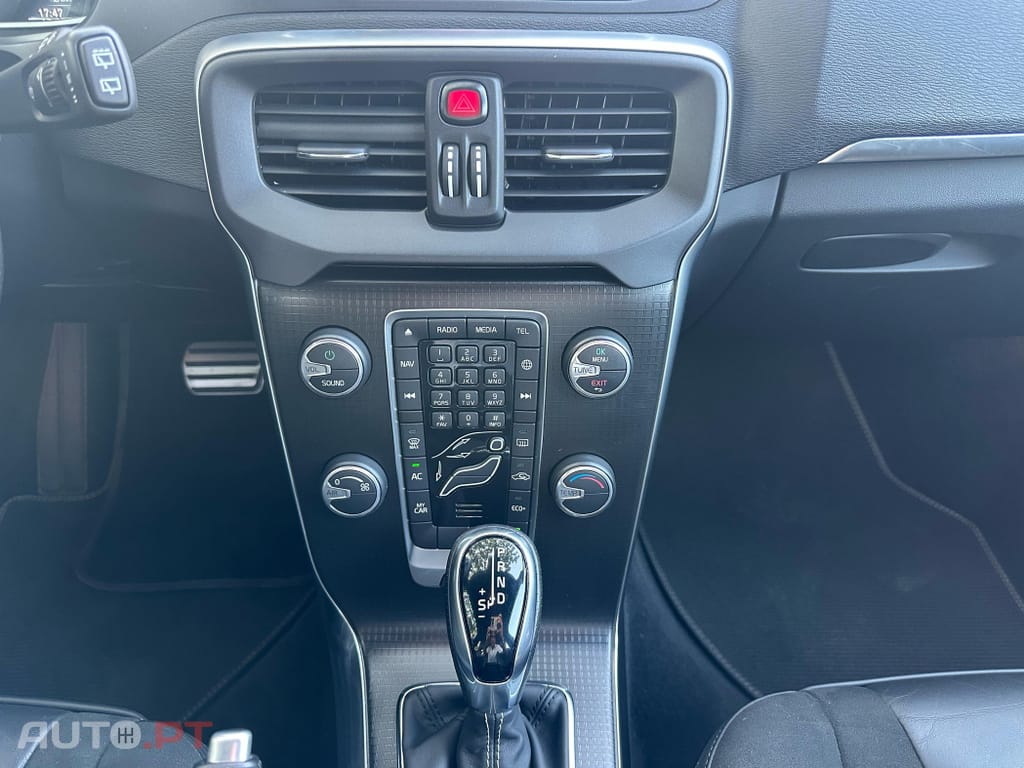 Volvo V40 1.5 T3 Sport Edition R Geartronic