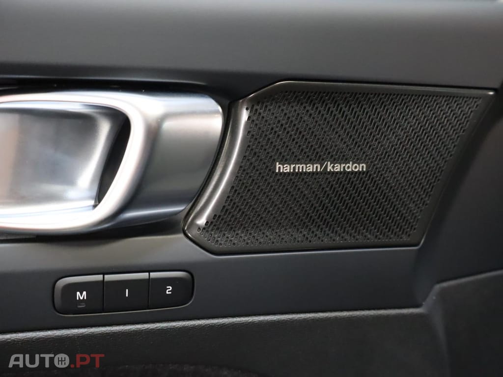 Volvo XC40 1.5 T5 Plus Bright PG HYBRID