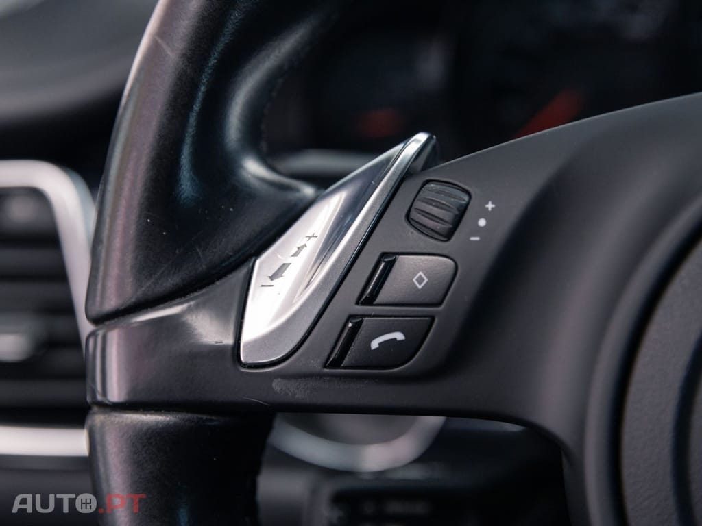 Porsche Panamera Standard