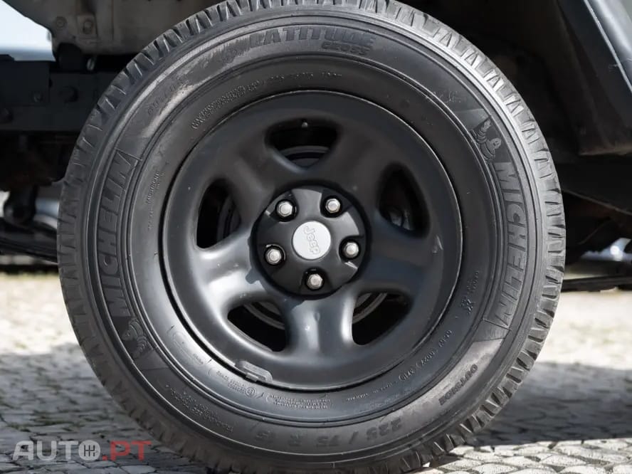 Jeep Wrangler 2.5 Sport Soft Top