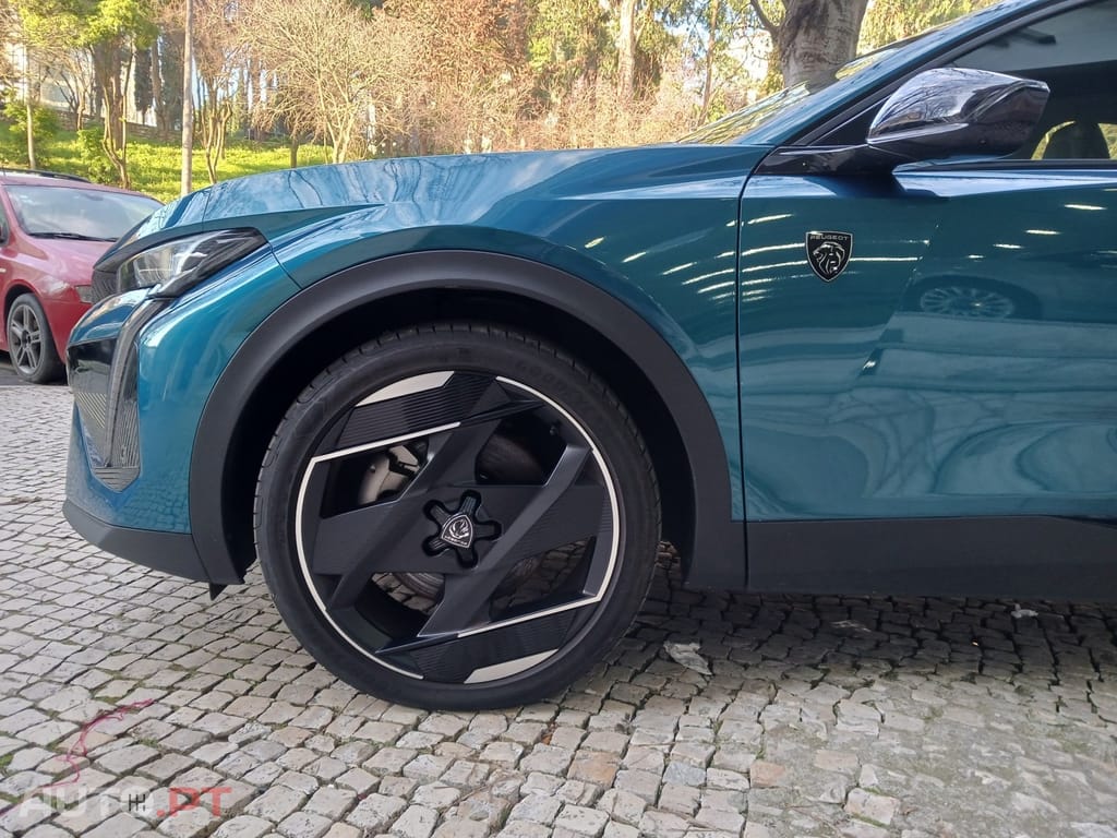 Peugeot 408 1.6 Hybrid GT e-EAT8