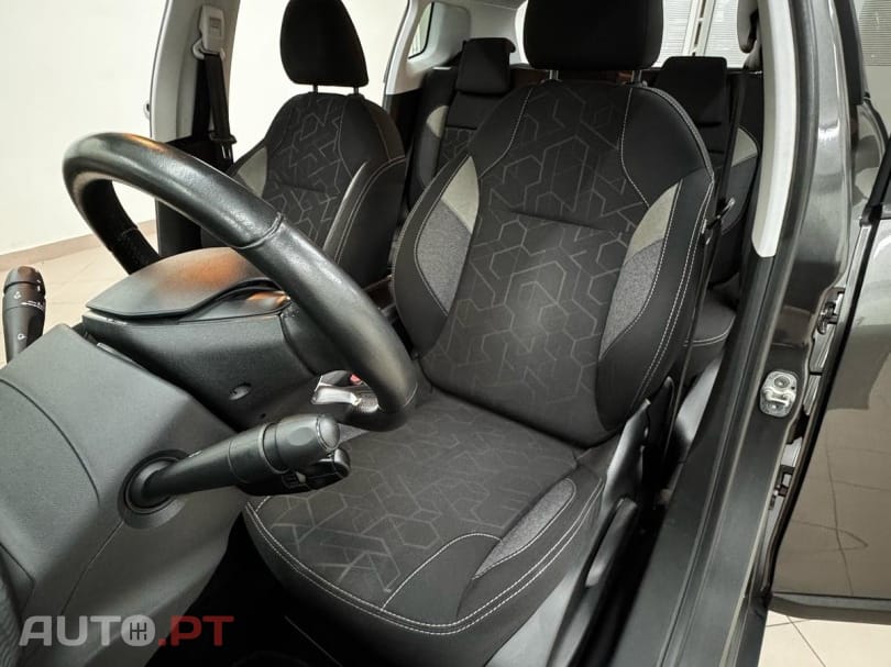 Peugeot 2008 1.2 PureTech Active