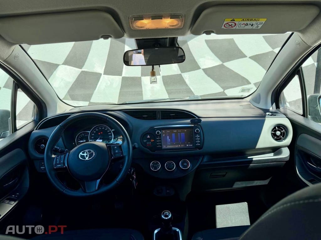 Toyota Yaris 1.0 VVT-i Exclusive