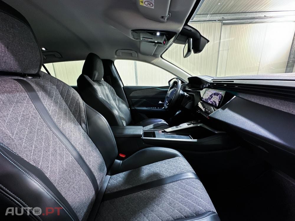 Peugeot 408 1.2 PureTech Allure Pack EAT8