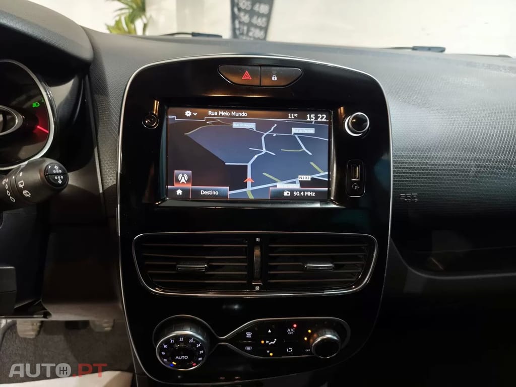 Renault Clio (Energy) TCe 90 Start & Stop LIMITED