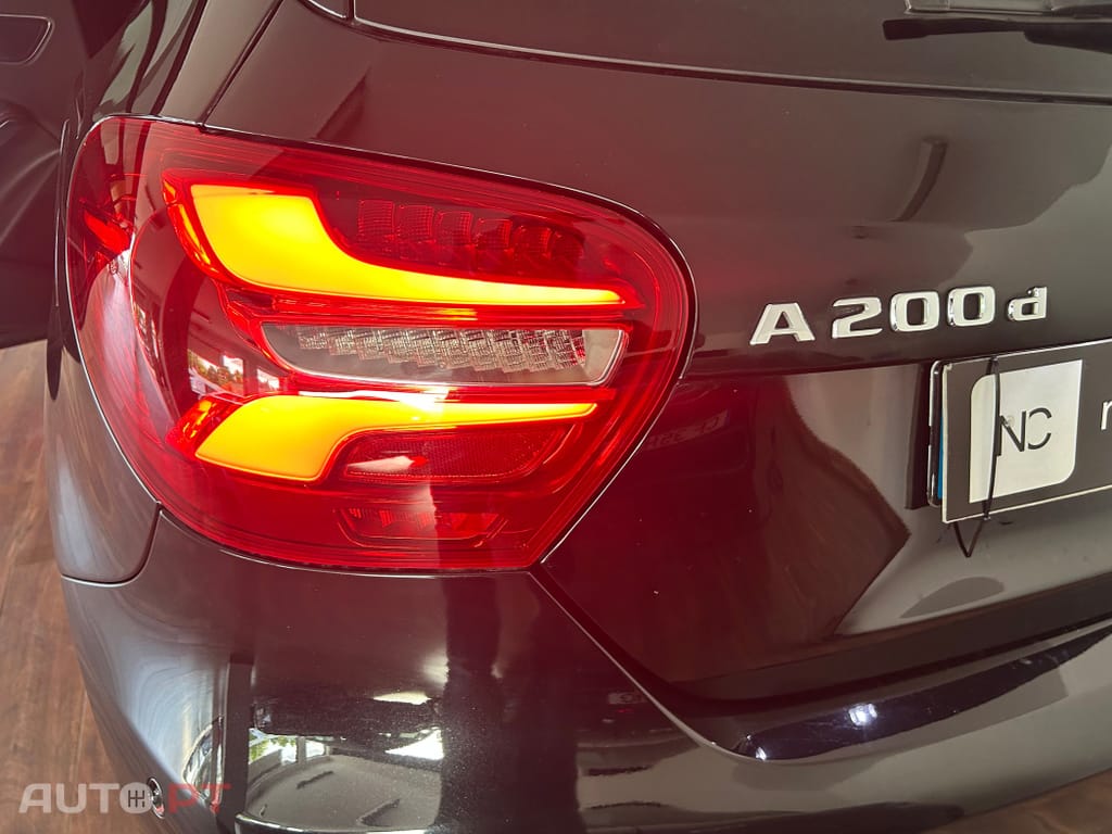 Mercedes-Benz A 200 d AMG Line