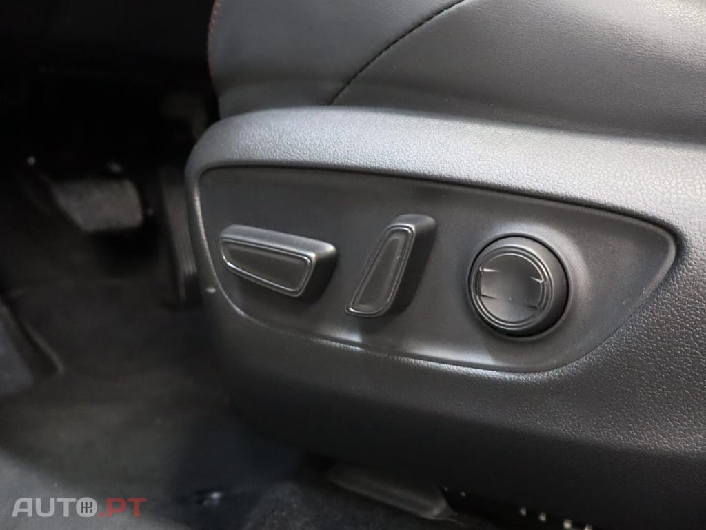 Toyota RAV4  2.5 HDF Plug-in Lounge AWD-i