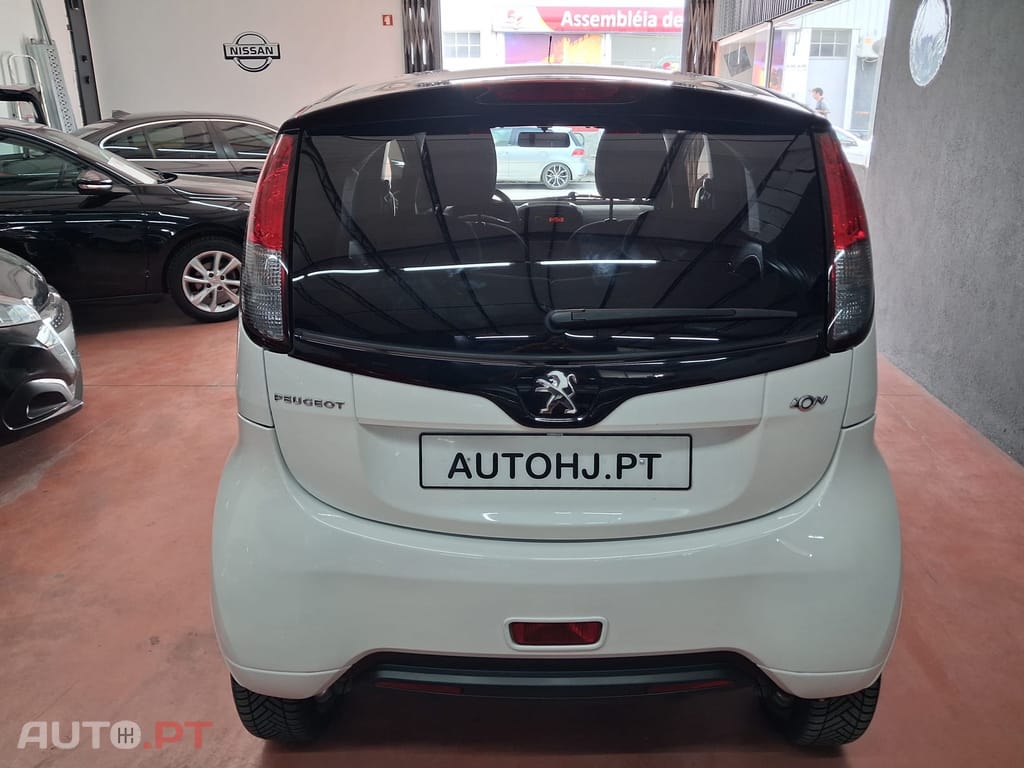 Peugeot iOn XA