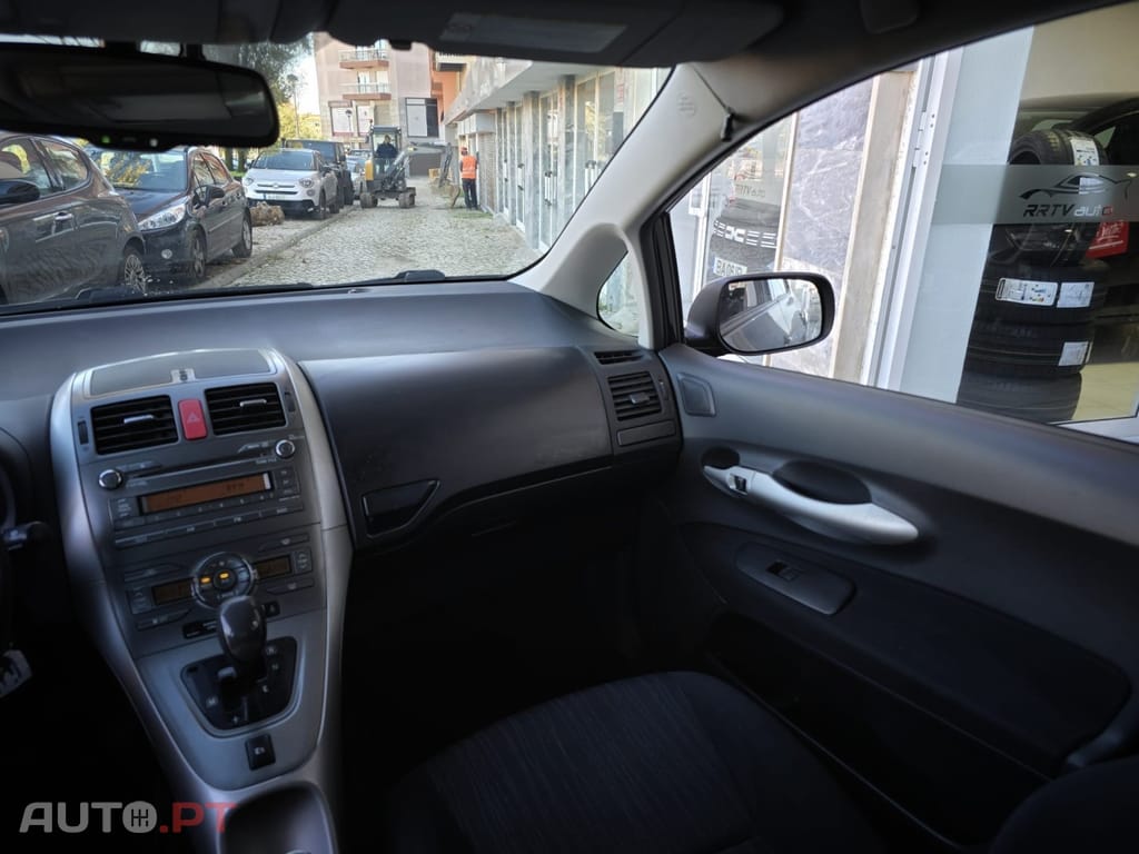 Toyota Auris 1.4 D-4D MMT Sol