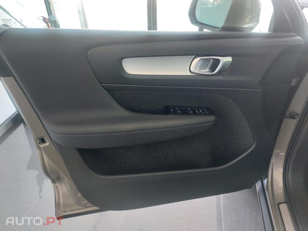 Volvo XC40 1.5 T4 PHEV Inscription Expression