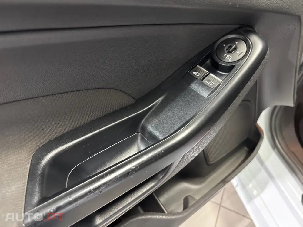 Ford Fiesta 1.6 EcoBoost ST200