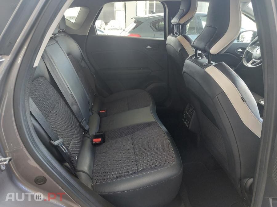 Renault Captur 1.0 TCe Intens