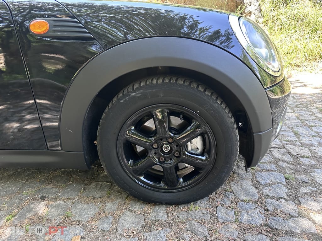 MINI Cooper Cooper D