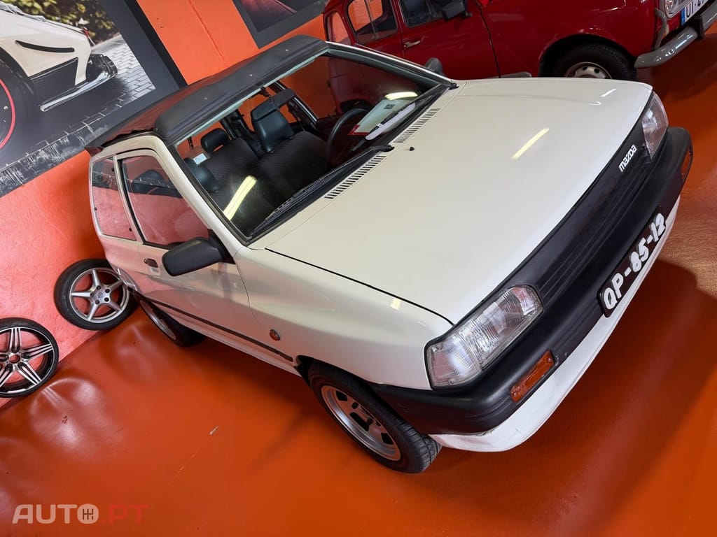 Mazda 121 1.1 Canvas Top