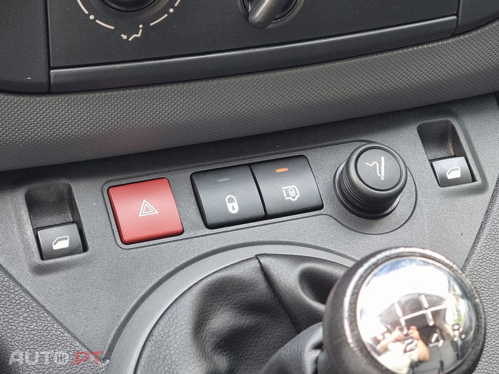 Peugeot Partner 1.6 BlueHDi L1 Premium 3L