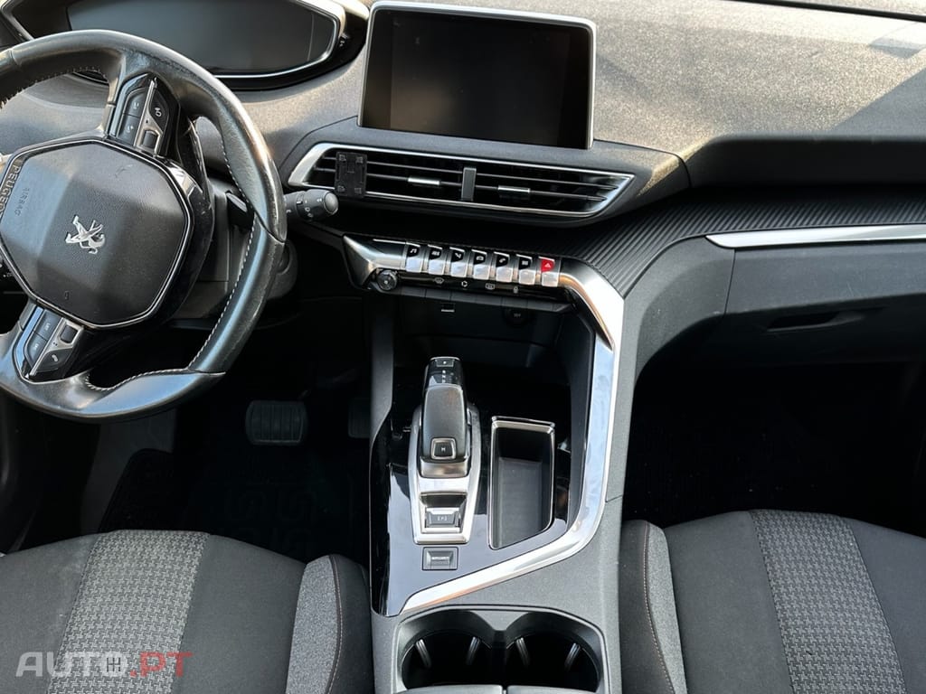 Peugeot 3008 1.5 BlueHDi Allure EAT8