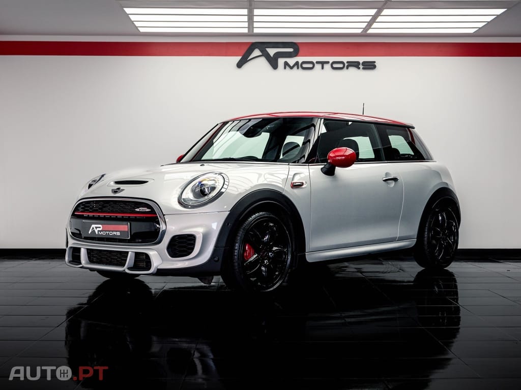 MINI Cooper John Cooper Works
