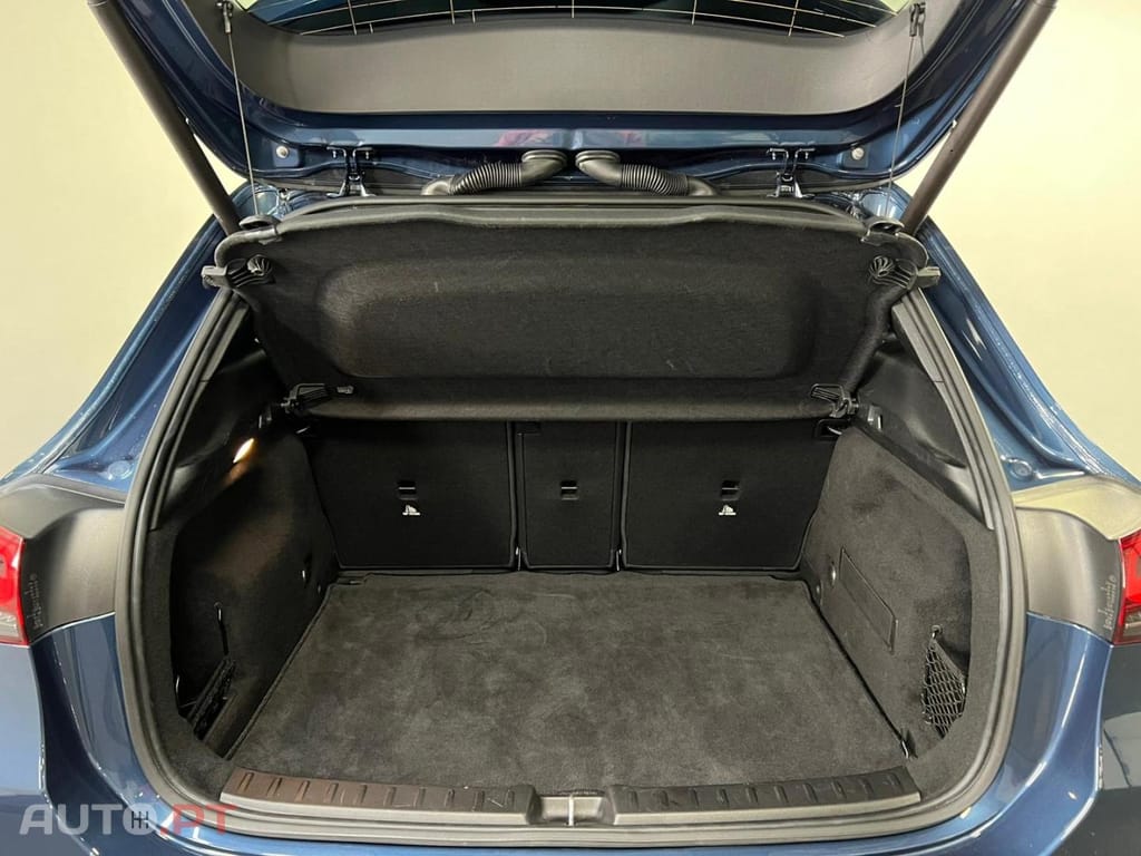 Mercedes-Benz GLA 250 e AMG Line