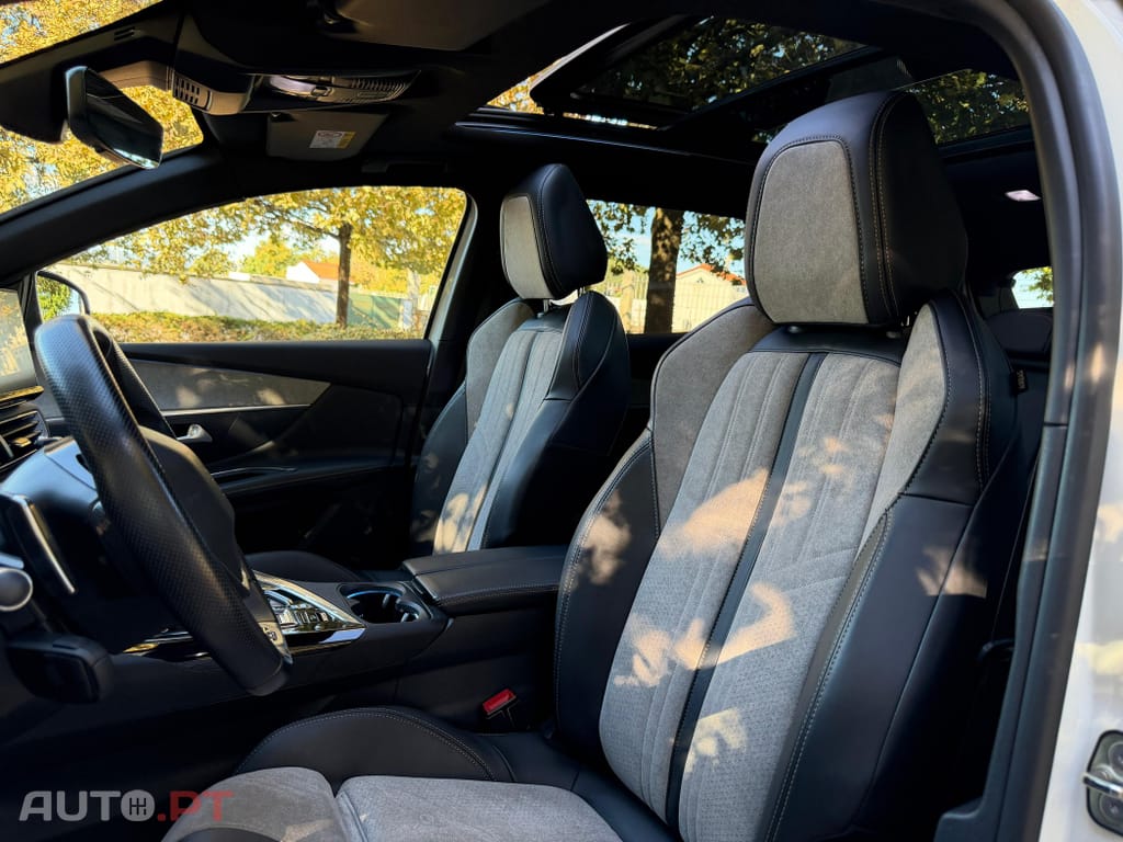 Peugeot 3008 1.6 Hybrid4 GT Pack e-EAT8