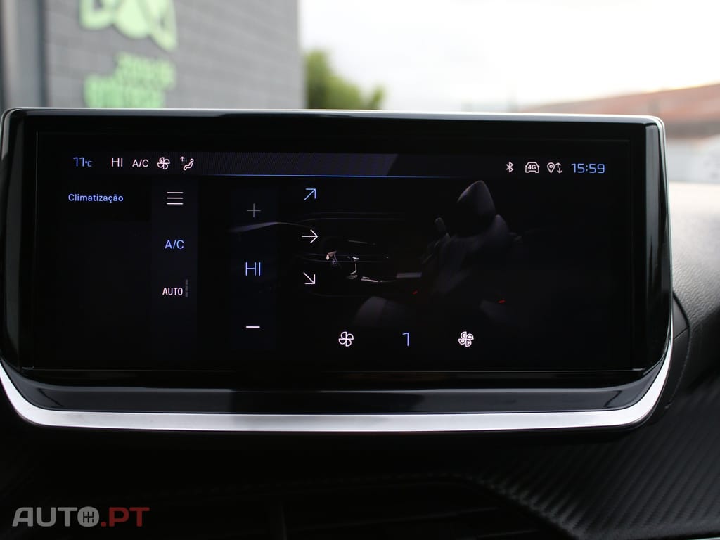 Peugeot 2008 1.2 PureTech Allure