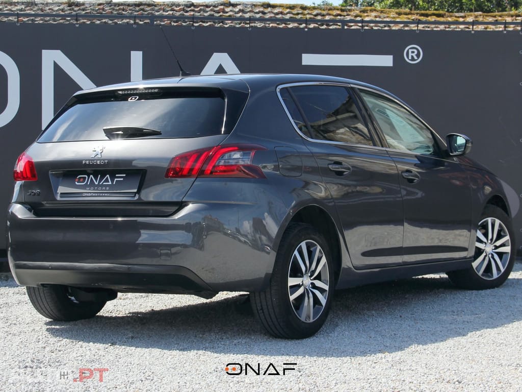Peugeot 308 1.2 Pure Tech 110