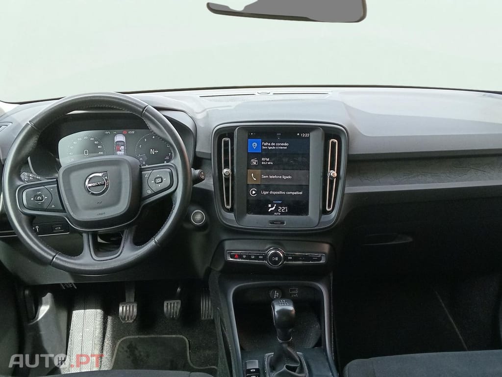 Volvo XC40 1.5 T2 Momentum Core