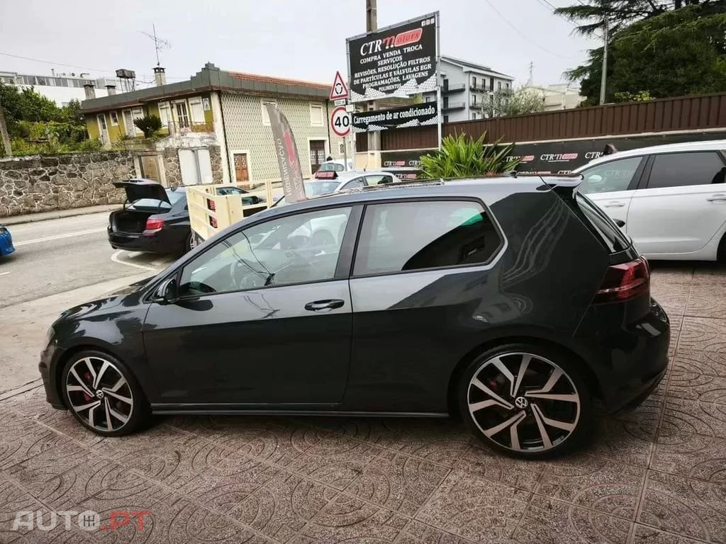 Volkswagen Golf  Gti Performance Bluemotion