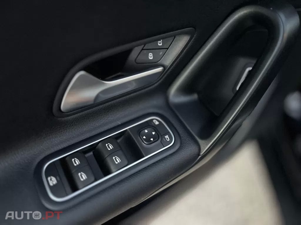 Mercedes-Benz A 250 e 8G-DCT Advanced Progressive