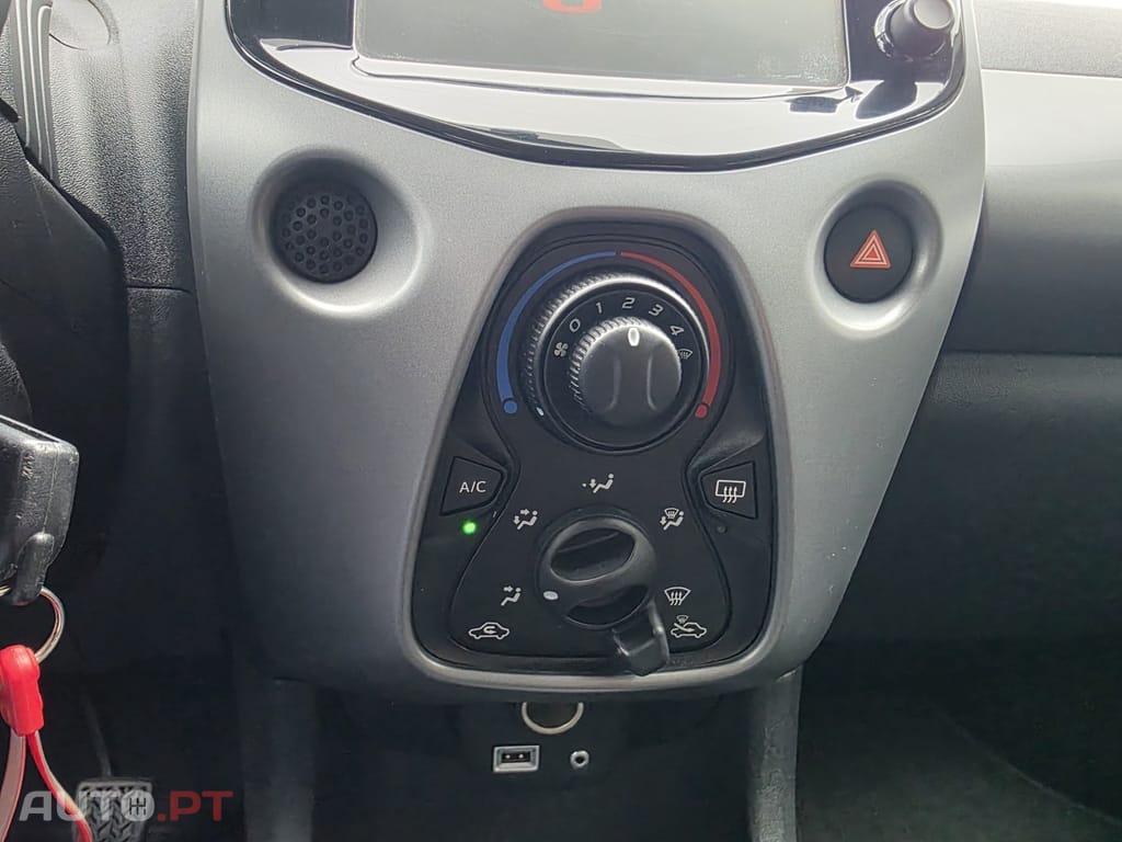 Toyota Aygo 1.0 X-Play